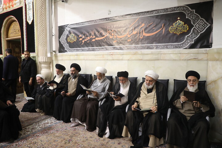 تصاویر/ مراسم بزرگداشت آیت‌ الله العظمی سید موسی شبیری زنجانی (قدس الله نفسه الزکیه) از سوی رهبر معظم انقلاب اسلامی در حرم مطهر حضرت فاطمه معصومه (س)