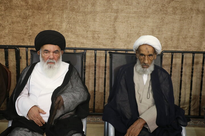 تصاویر/ مراسم بزرگداشت آیت‌ الله العظمی سید موسی شبیری زنجانی (قدس الله نفسه الزکیه) از سوی رهبر معظم انقلاب اسلامی در حرم مطهر حضرت فاطمه معصومه (س)