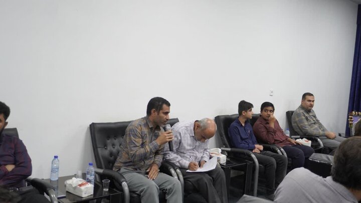 تصاویر/ دیدار مدیران کانون مساجد شهرستان دشتی با امام جمعه شهرستان