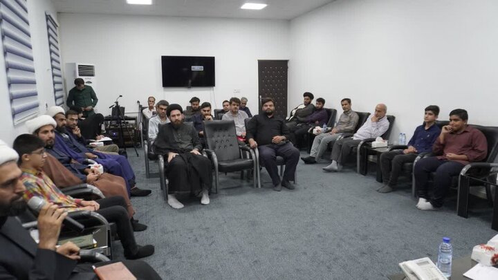 تصاویر/ دیدار مدیران کانون مساجد شهرستان دشتی با امام جمعه شهرستان