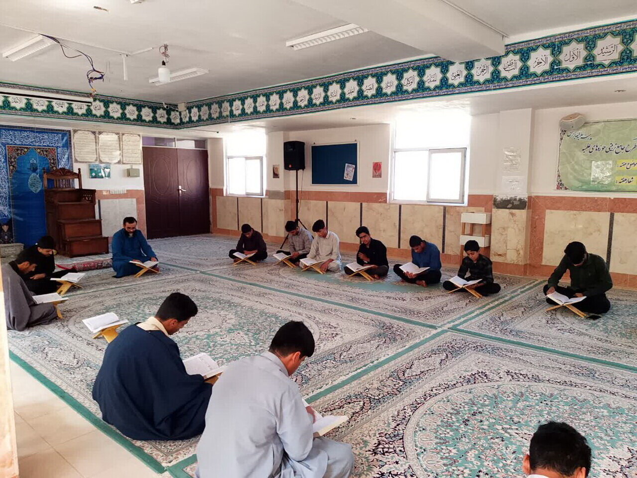 آیین بزرگداشت ارتحال آیت‌الله‌العظمی شبیری زنجانی در مدرسه علمیه الغدیر نراق برگزار شد