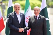 وزیراعظم پاکستان کی نیویارک میں ایرانی صدر سے ملاقات / پاک ایران تعلقات اور علاقائی صورتحال پر گفتگو