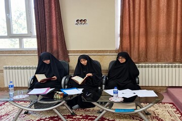 مصاحبه با داوطلبان ورود به مدرسه علمیه فاطمه‌الزهراء(س) کبودراهنگ انجام شد
