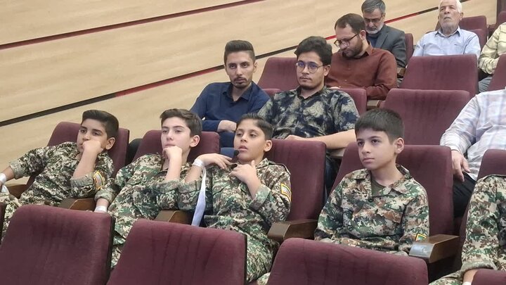 تصاویر/ گرامیداست هفته دفاع مقدس وتجلبل از خانواده معظم شهدا در دانشگاه کاشان