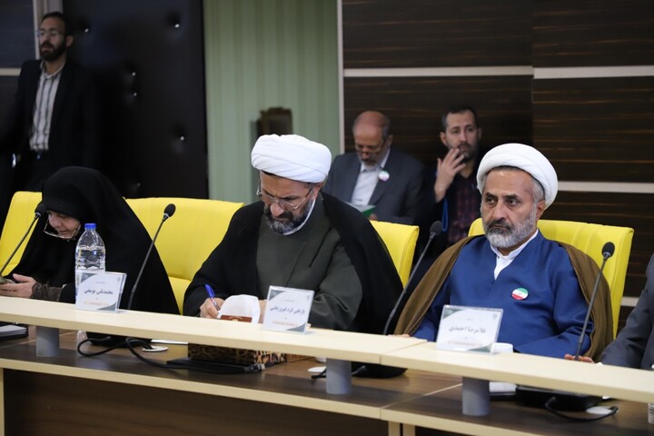 تصاویر / سومین اجلاسیه مدیران مجمع عالی حکمت اسلامی در تبریز
