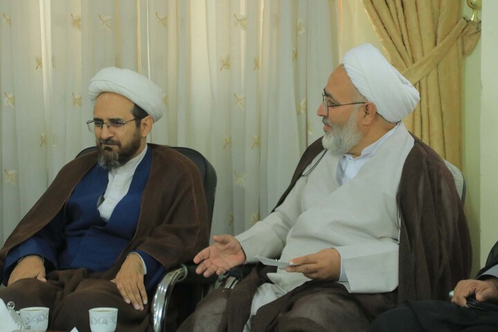تصاویر| دیدار رئیس مرکز خدمات حوزه‌های علمیه کشور با ائمه جمعه خراسان جنوبی