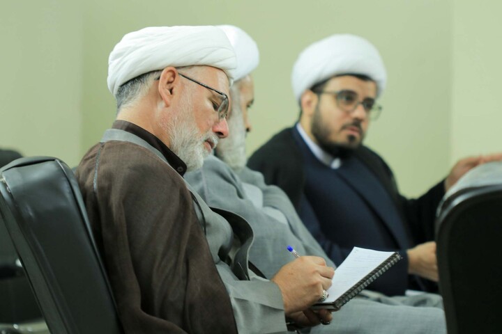 تصاویر| هم‌اندیشی رئیس مرکز خدمات حوزه‌های علمیه کشور با شورای نهادهای حوزوی خراسان جنوبی