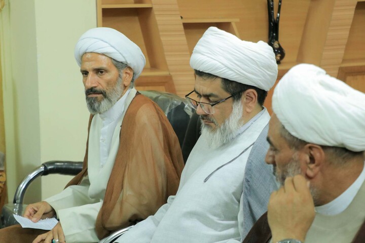 تصاویر| هم‌اندیشی رئیس مرکز خدمات حوزه‌های علمیه کشور با شورای نهادهای حوزوی خراسان جنوبی