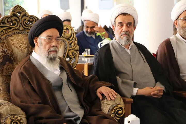 تصاویر |آیین رونمایی از ۲۱ جلد کتاب درسی حوزه علمیه اصفهان