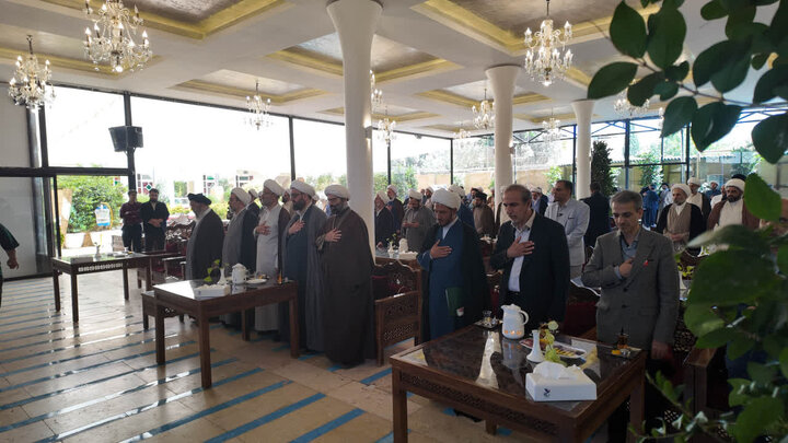 تصاویر |آیین رونمایی از ۲۱ جلد کتاب درسی حوزه علمیه اصفهان