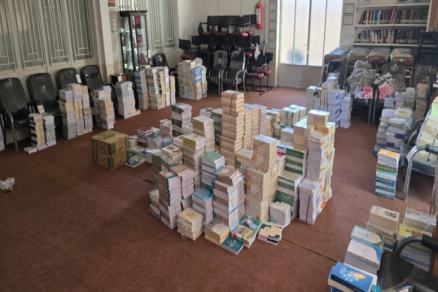 ۴۶۱ عنوان کتاب درسی حوزه علمیه خواهران یزد برای سال تحصیلی جدید آماده توزیع شد