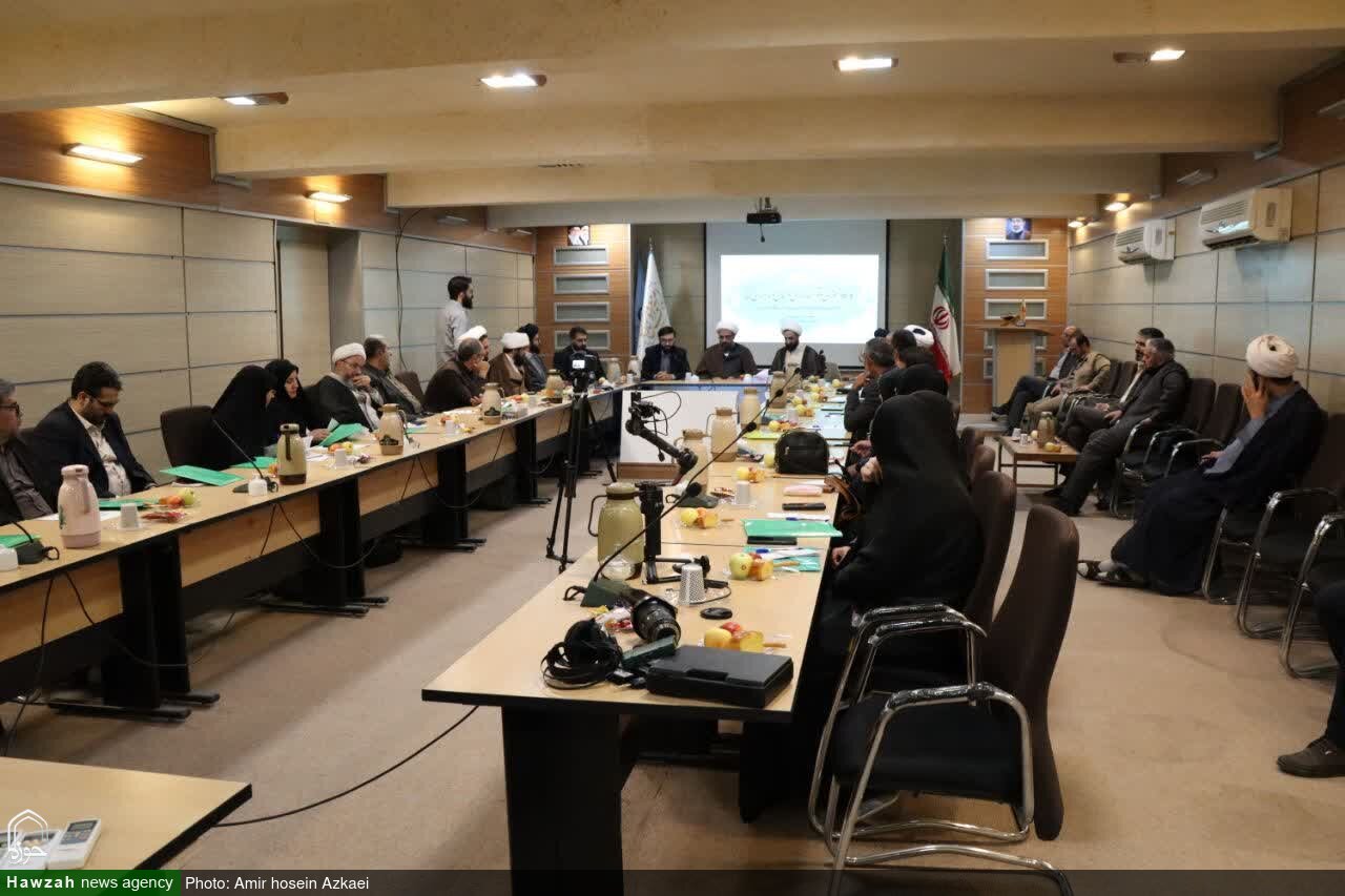 تصاویر / کارگاه آموزشی و توانمند سازی مربیان و مدرسان امر به معروف و نهی از منکر ستادهای استانی غرب کشور