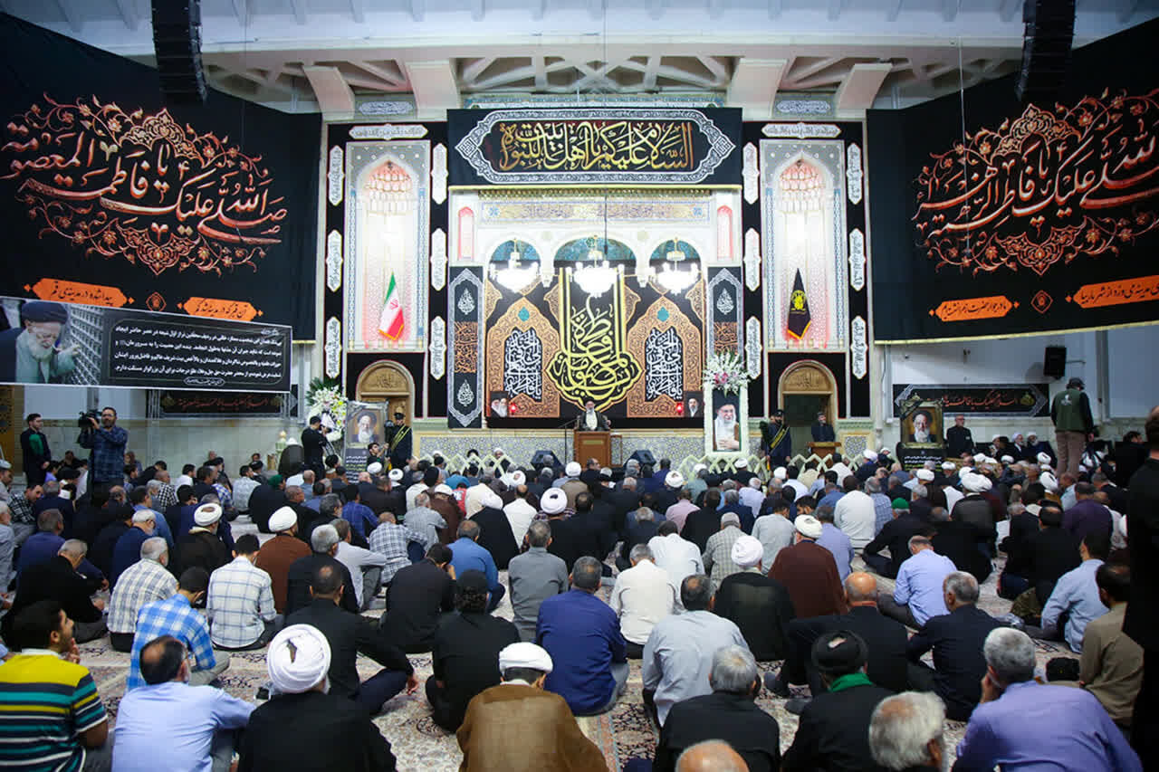 آیت اللہ شبیری زنجانی کا علمی و اجتہادی طریقہ حوزہ علمیہ کا قیمتی سرمایہ ہے: آیت اللہ حسینی بوشہری
