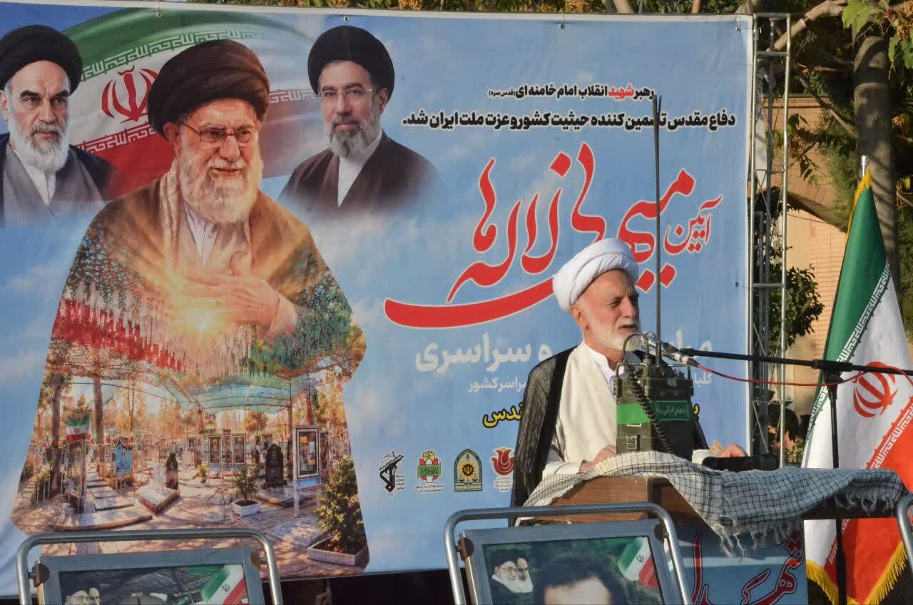 ملت مقاوم ایران با الهام از قرآن در برابر دشمنان ایستاده است