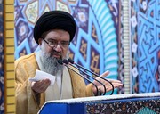 خطيب جمعة طهران: الرئيس بزشكيان حوّل الأمم المتحدة إلى محكمة لمقاضاة أمريكا والصهاينة