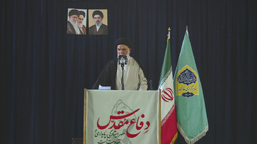 تجربه دفاع مقدس الگوی مقاومت در برابر تهدیدها است