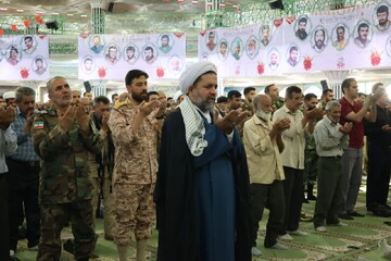 تصاویر/ نماز عبادی سیاسی جمعه در شهرکرد