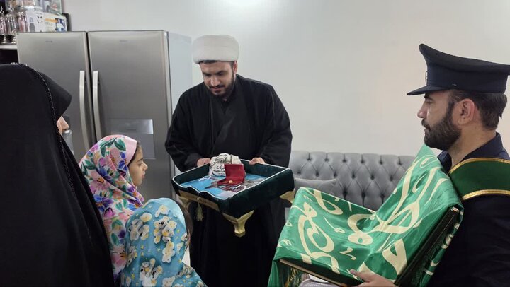 حضور خادمان حرم حضرت معصومه(س) در جمع مدافعان وطن و خانواده شهدا در خوزستان