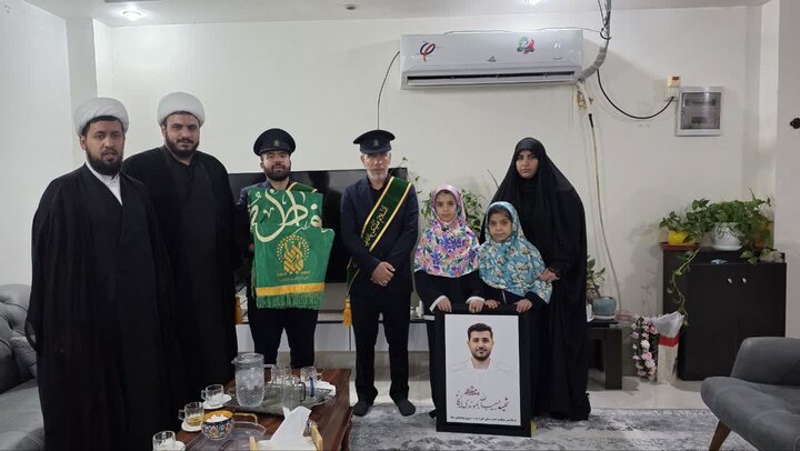 حضور خادمان حرم حضرت معصومه(س) در جمع مدافعان وطن و خانواده شهدا در خوزستان