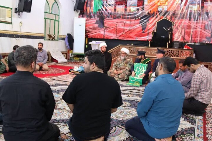 حضور خادمان حرم حضرت معصومه(س) در جمع مدافعان وطن و خانواده شهدا در خوزستان