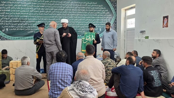 حضور خادمان حرم حضرت معصومه(س) در جمع مدافعان وطن و خانواده شهدا در خوزستان