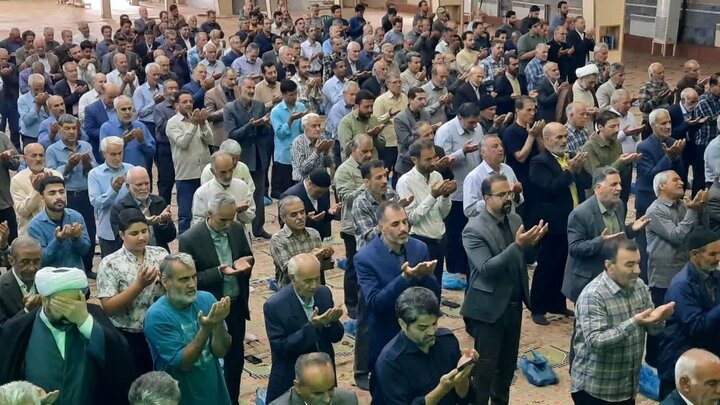 تصاویر/اقامه نماز عبادی سیاسی جمعه در خمین