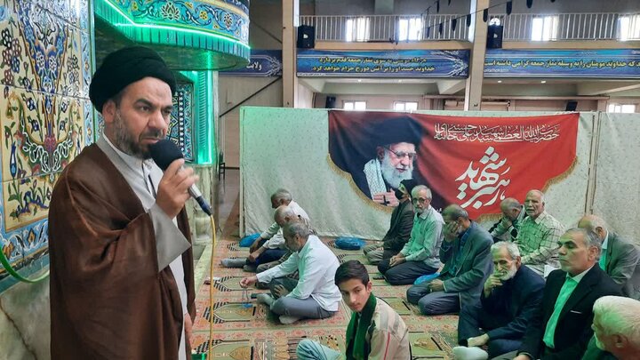 تصاویر/اقامه نماز عبادی سیاسی جمعه در خمین
