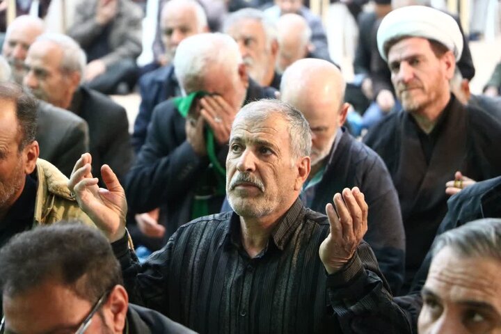 تصاویر/اقامه نماز عبادی سیاسی جمعه در خمین