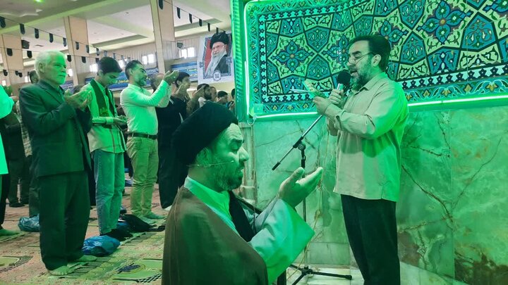 تصاویر/اقامه نماز عبادی سیاسی جمعه در خمین