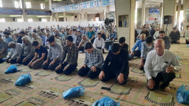 تصاویر/اقامه نماز عبادی سیاسی جمعه در خمین