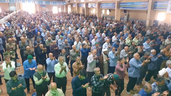 تصاویر/اقامه نماز عبادی سیاسی جمعه در خمین