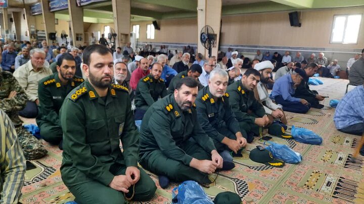 تصاویر/اقامه نماز عبادی سیاسی جمعه در خمین