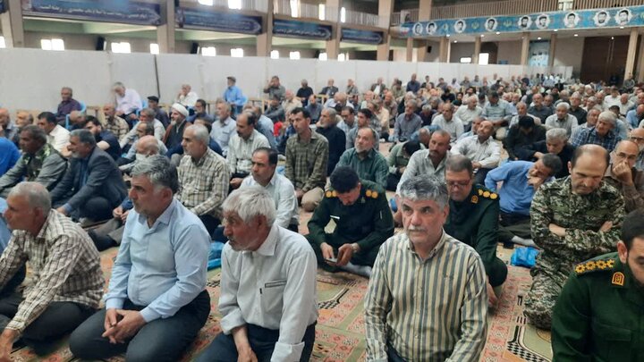 تصاویر/اقامه نماز عبادی سیاسی جمعه در خمین