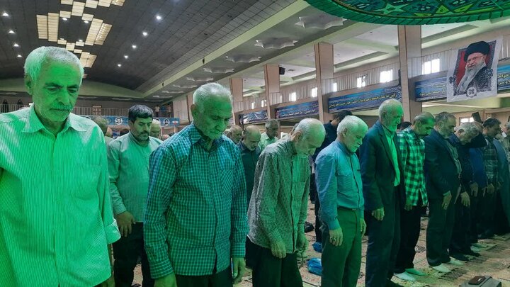 تصاویر/اقامه نماز عبادی سیاسی جمعه در خمین