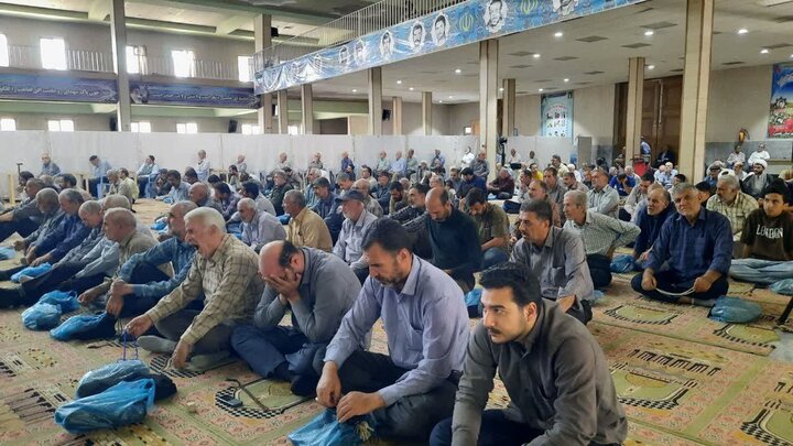 تصاویر/اقامه نماز عبادی سیاسی جمعه در خمین
