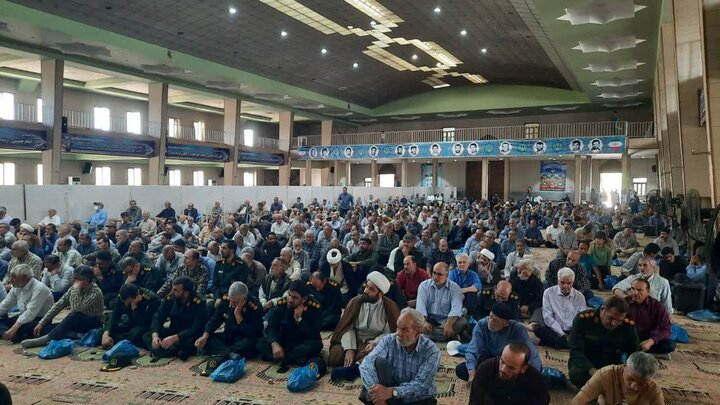 تصاویر/اقامه نماز عبادی سیاسی جمعه در خمین