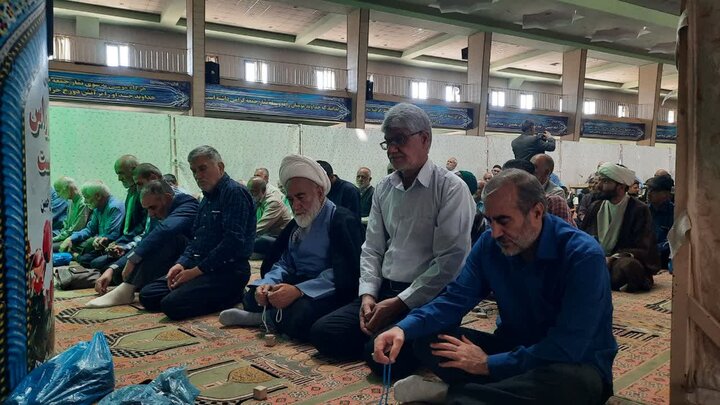 تصاویر/اقامه نماز عبادی سیاسی جمعه در خمین