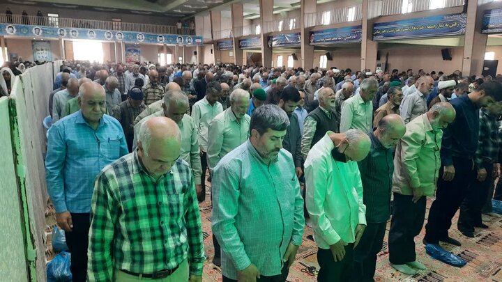 تصاویر/اقامه نماز عبادی سیاسی جمعه در خمین