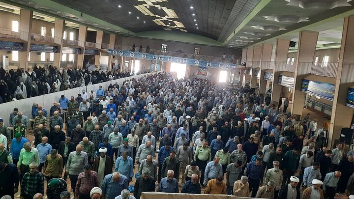تصاویر/اقامه نماز عبادی سیاسی جمعه در خمین