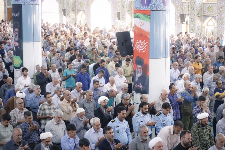 تصاویر/ اقامه نمازجمعه شهر کرمان