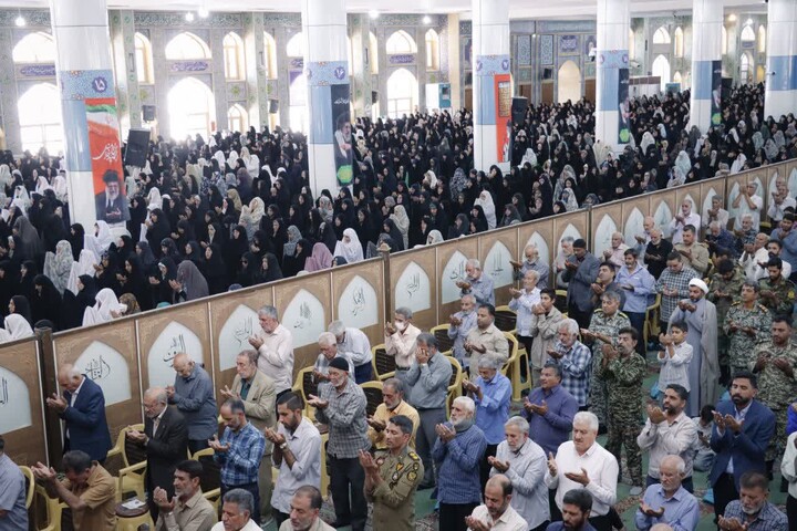 تصاویر/ اقامه نمازجمعه شهر کرمان