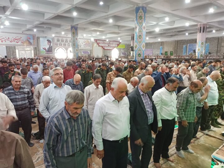 تصاویر/ نمازعبادی سیاسی جمعه کاشان