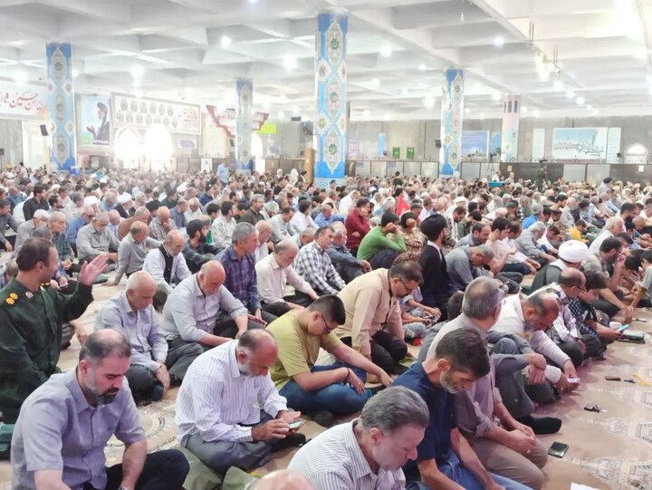 تصاویر/ نمازعبادی سیاسی جمعه کاشان