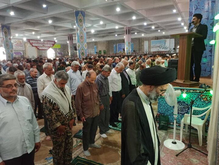 تصاویر/ نمازعبادی سیاسی جمعه کاشان