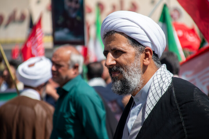تصاویر/ حضور گردان طلاب و اساتید حوزه علمیه کرمان در رزمایش اقتدار جانفدایان ایران