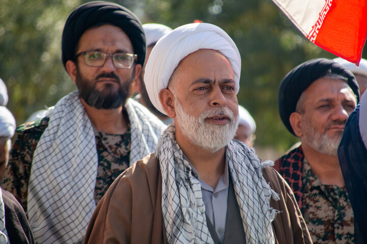 تصاویر/ حضور گردان طلاب و اساتید حوزه علمیه کرمان در رزمایش اقتدار جانفدایان ایران