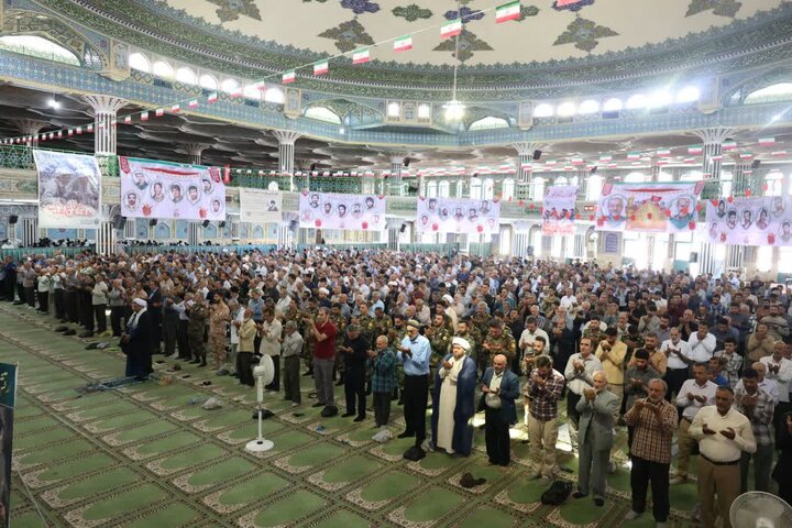 تصاویر/ نماز عبادی سیاسی جمعه در شهرکرد