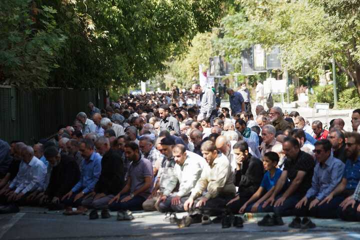 تصاویر/ اقامه نماز جمعه در دانشگاه تهران