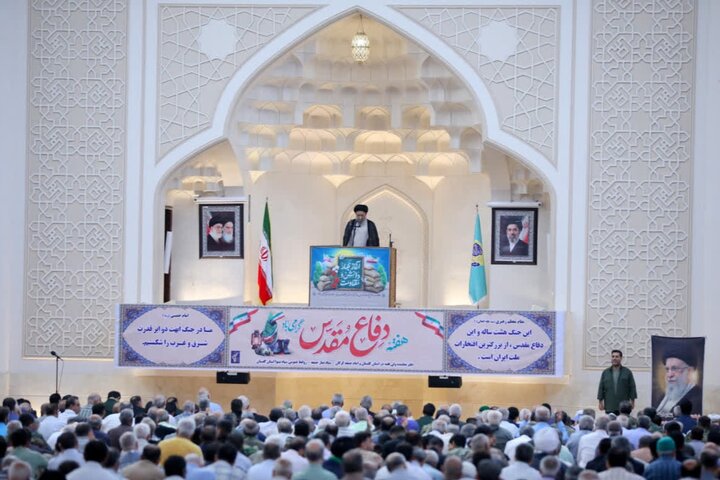 تصاویر / اولین نماز جمعه عبادی-سیاسی گرگان در پائیز ۱۴۰۵