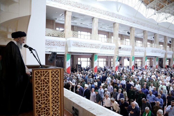 تصاویر / اولین نماز جمعه عبادی-سیاسی گرگان در پائیز ۱۴۰۵